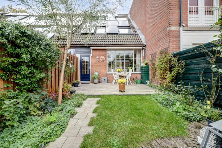 Evenaar 136 in Rotterdam photo