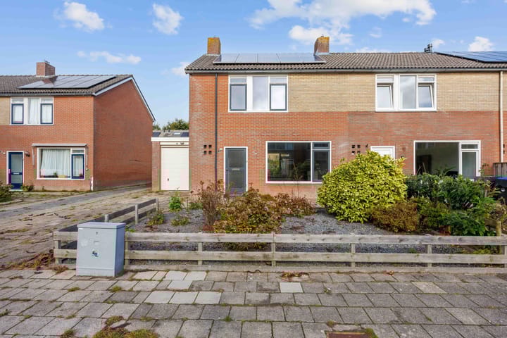 Evert C. Slimstraat 32 in St.-Annaparochie Foto