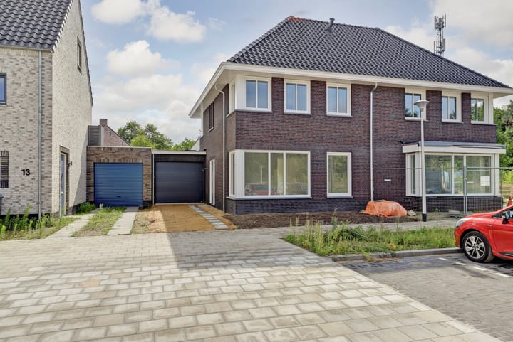 Photo of property Everzwijnstraat 15, Rucphen