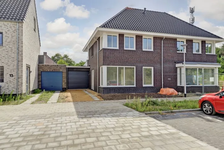 Everzwijnstraat 15 Rucphen