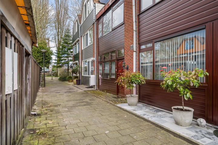 F.C. Dondersstraat 43 dans Vlaardingen photo