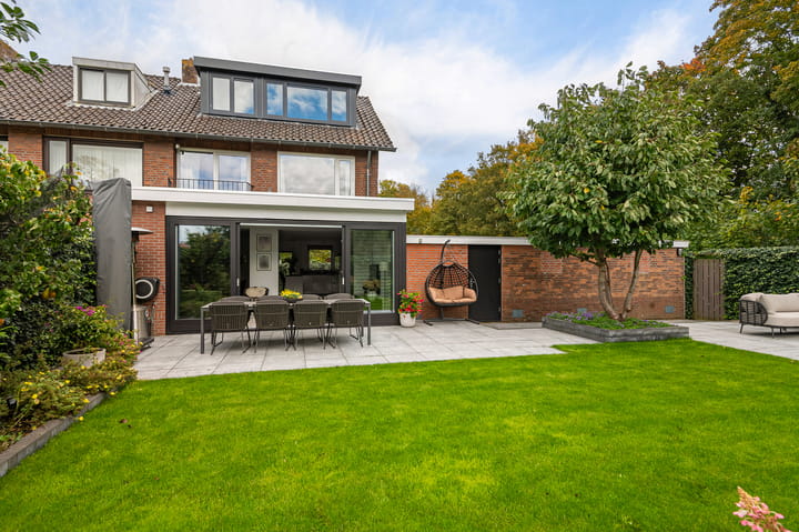 Photo of property Farmanstraat 5, Badhoevedorp
