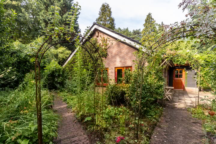 Fazantbos 10 in Helvoirt foto