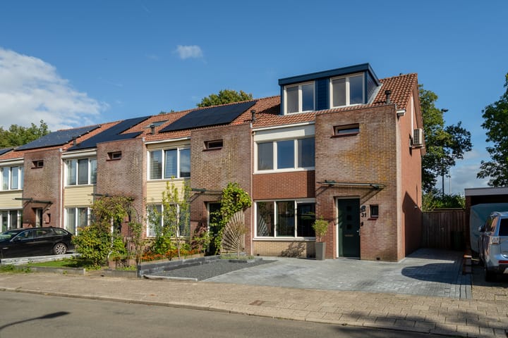Flamingostraat 31 in Losser Foto