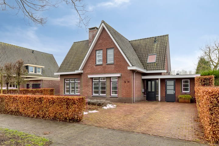 Photo of property Florentiusdreef 11, Aarle-Rixtel