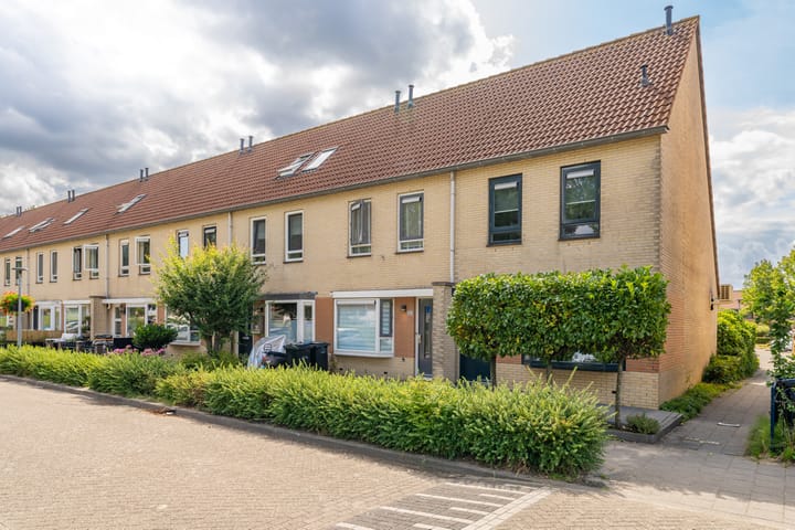 Florrie Rodrigostraat 31 in Almere foto