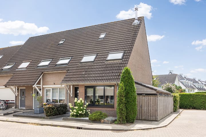 Fluitekruidstraat 11 in Hedel Foto