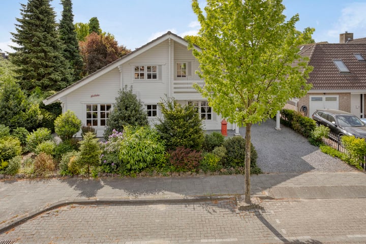 Fluwijnberg 21 in Roosendaal Foto