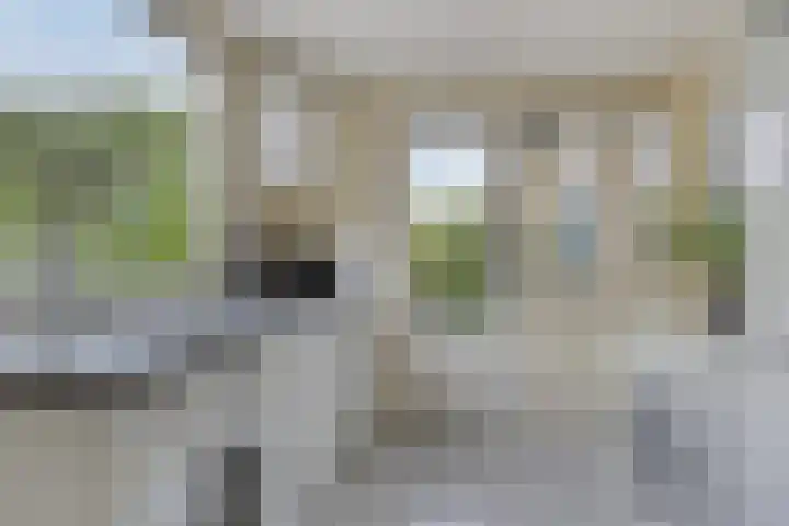 Foareker 14 Menaam thumbnail 16