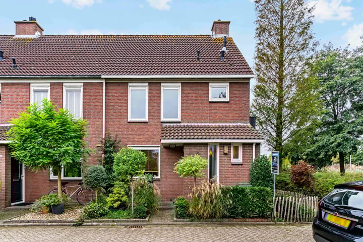 Foeliehof 24 in Voorhout photo