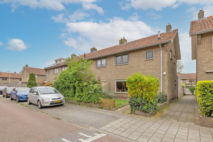 Fokke Bleekerstraat 38 in Bussum photo