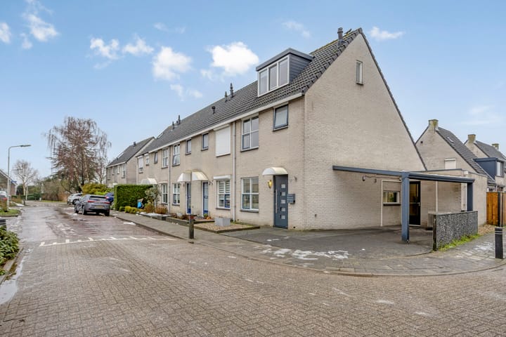 Frank van Borsselenstraat 23 in 's-Heer Hendrikskinderen