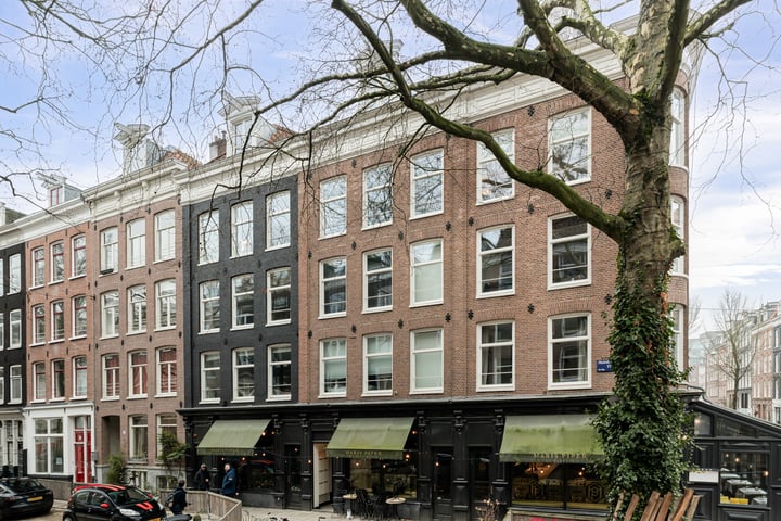 Frans Halsstraat 80A in Amsterdam photo