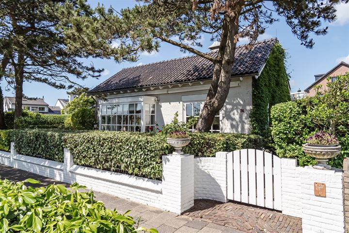 Frans Zwaanstraat 74 en Zandvoort foto