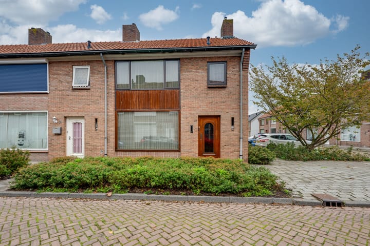 Frederik Hendrikpark 73 en Kaatsheuvel foto