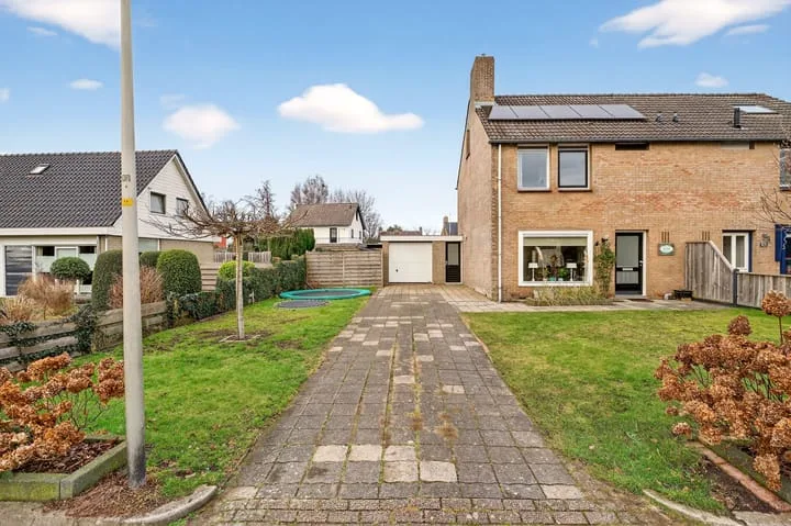 Frederik Hendrikstraat 19 Vroomshoop foto 2