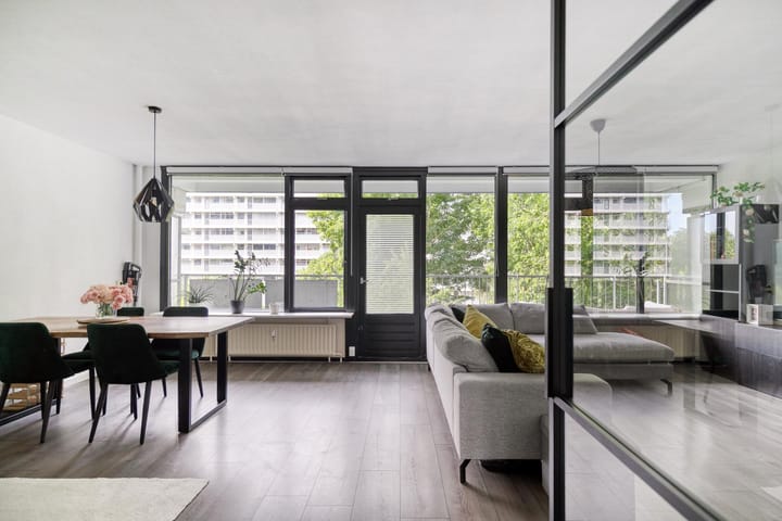 Frederik van Eedenplaats 73 in Capelle aan den IJssel photo