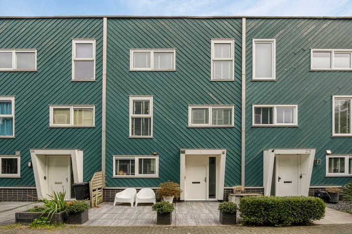 Frederiksveld 27 dans Nieuw-Vennep photo