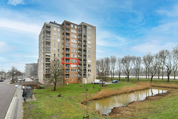 Fregat 413 in Diemen