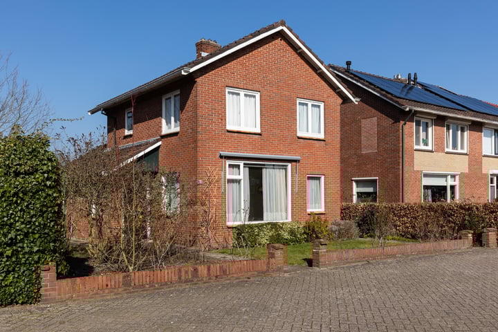 Freule van Dorthstraat 68 in Winterswijk photo