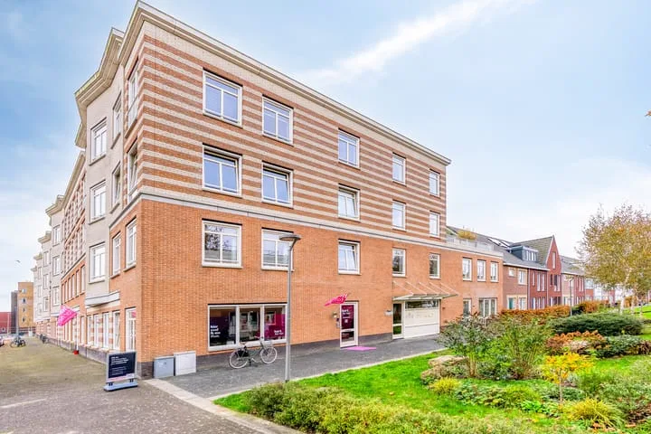 Freyjaplantsoen 3 in Almere