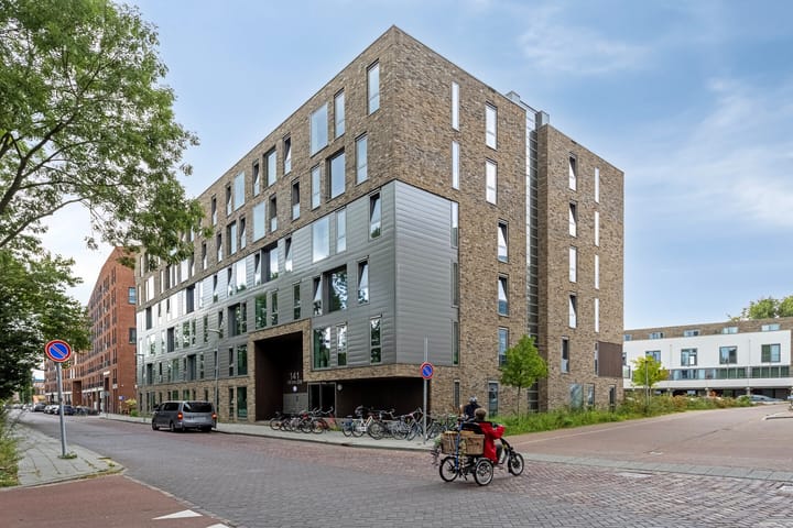 Friesestraatweg 141-204 in Groningen Foto