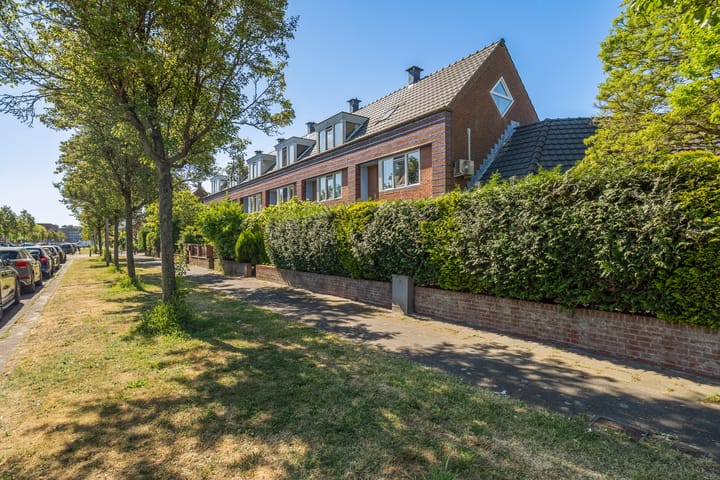 Frits Diepenlaan 2 in 's-Gravenhage Foto