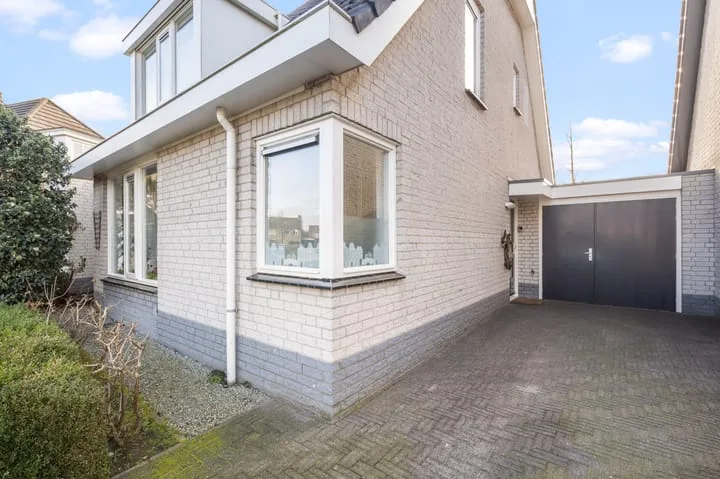 Fuchsiaberg 16 Roosendaal thumbnail 57