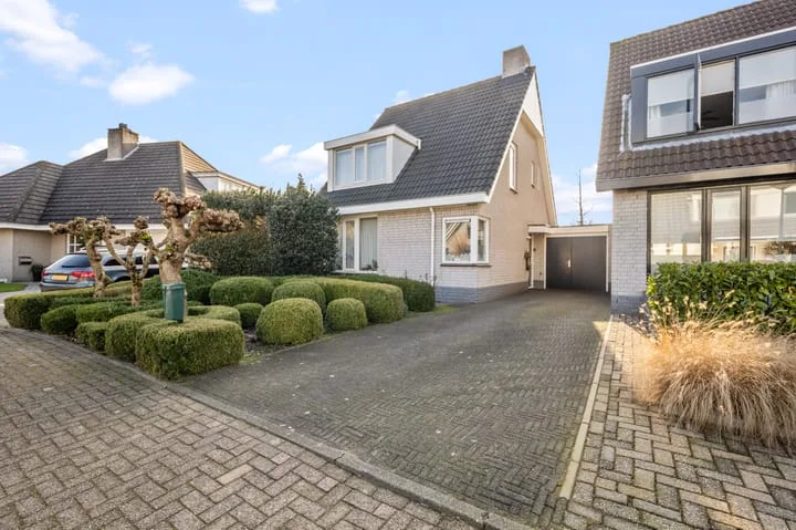 Fuchsiaberg 16 Roosendaal thumbnail 58
