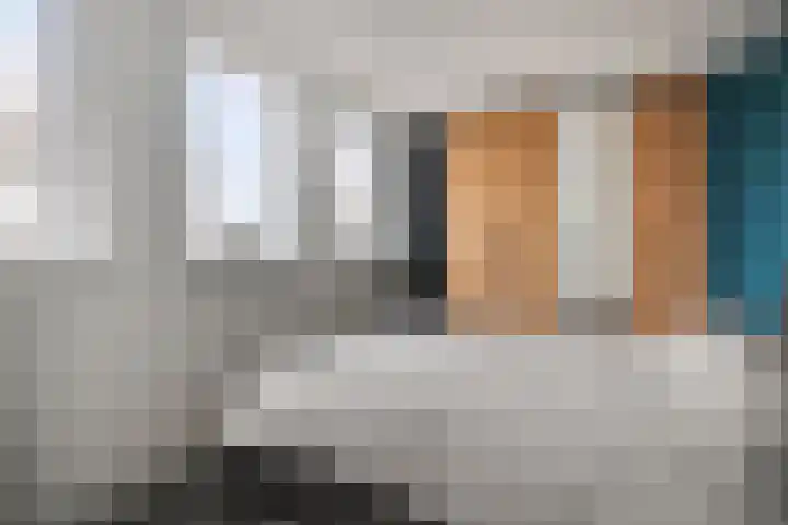Fuut 31 Bergen op Zoom thumbnail 10