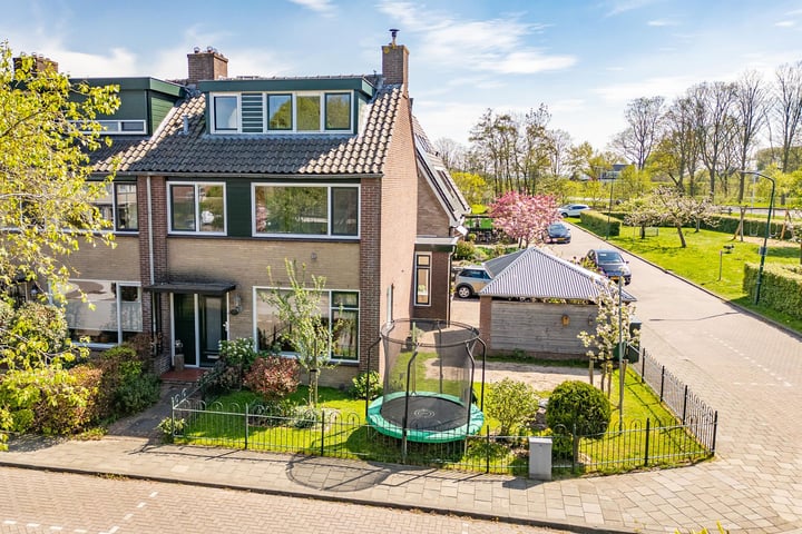 G van der Valk Boumanstraat 39 in Linschoten Foto