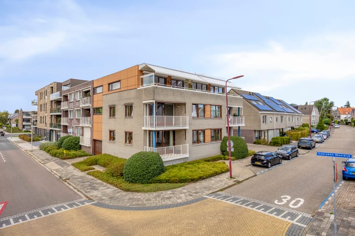 Gebroken Meeldijk 118 in Barendrecht Foto