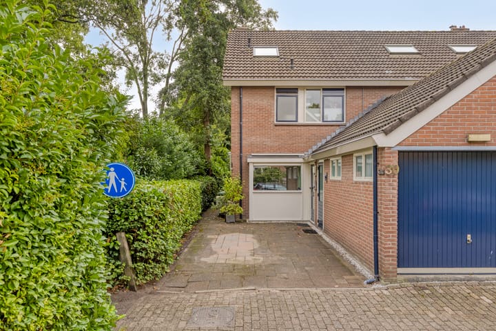 Geesterwijk 30 in Pijnacker photo