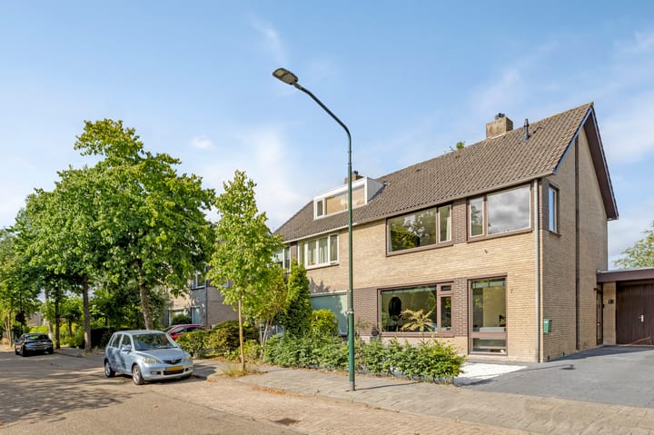 Gelderlandlaan 7 in Son en Breugel foto