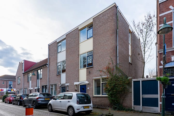 Geuzenstraat 22 en Gouda foto