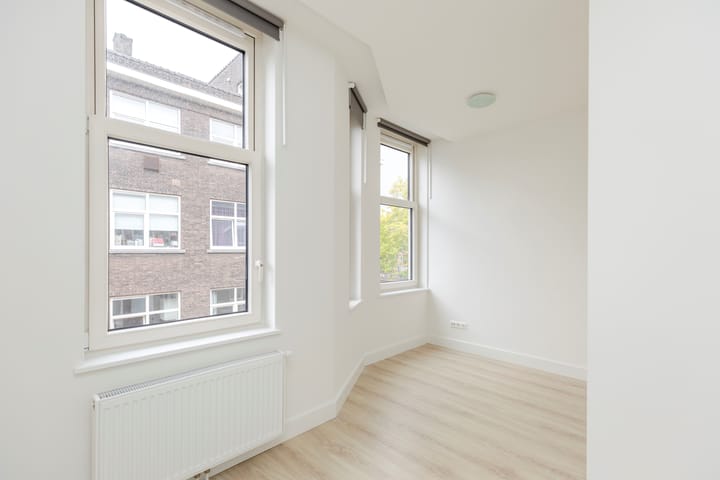 Geuzenstraat 9B-02 in Rotterdam Foto