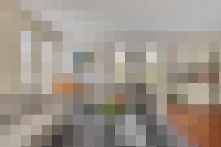 Gezina van der Molenlanden 26 Enschede thumbnail 10