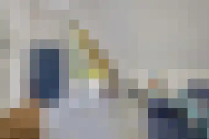 Gezina van der Molenlanden 26 Enschede thumbnail 23