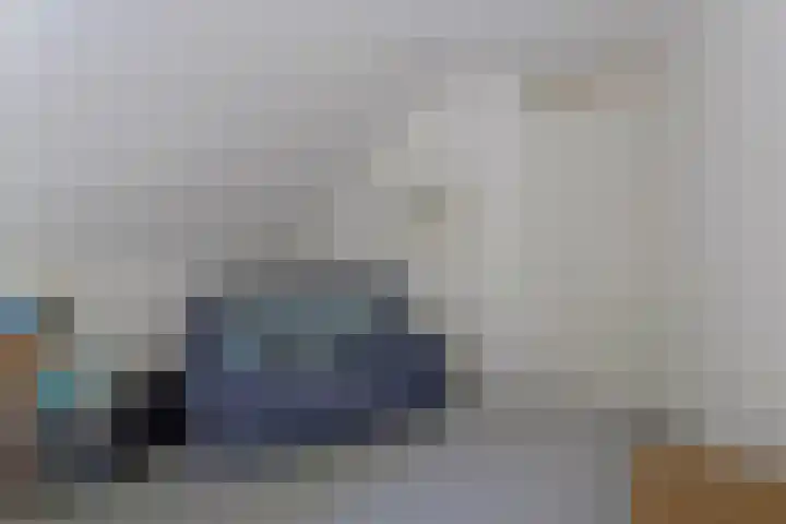Gezina van der Molenlanden 26 Enschede thumbnail 25