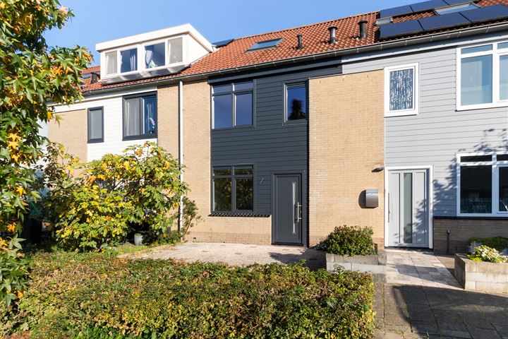 Gipskruidweg 10 en Almere foto