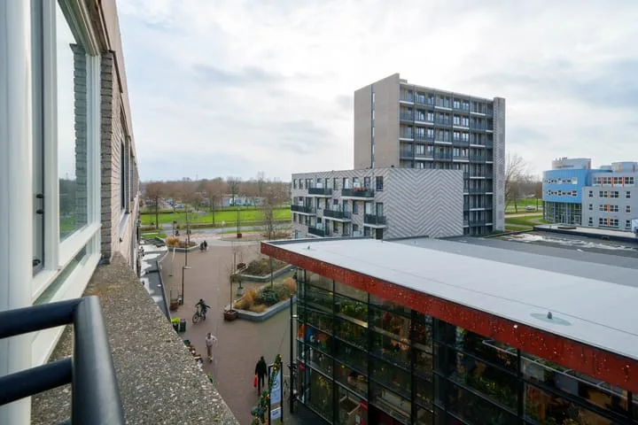 Globeplein 60 Almere thumbnail 37