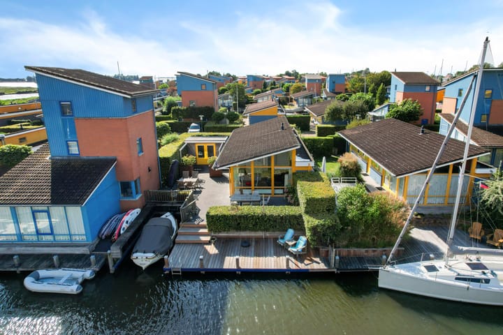 Photo of property Gouden Boaijum 154, Heeg