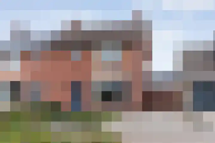 Gouden Regenstraat 10 in Lutten