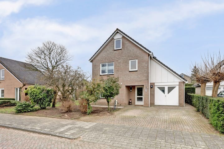 Photo of property Gouden Rijder 10, Dronten