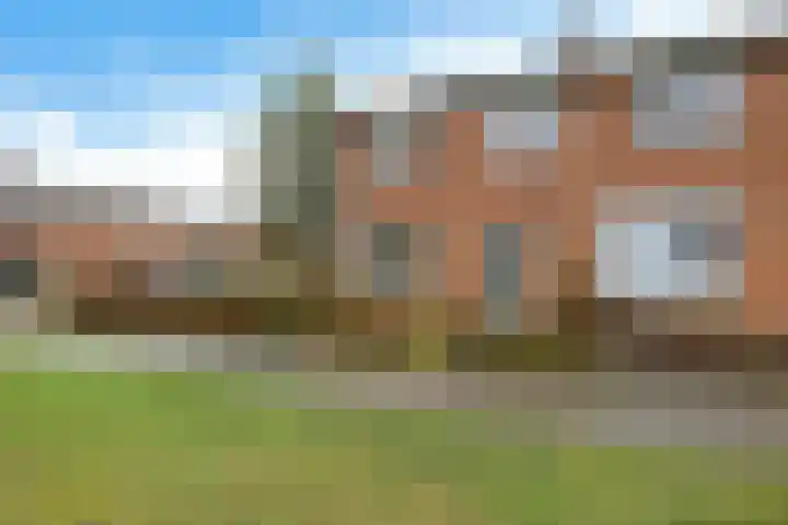 Goudenregenstraat 2 in Musselkanaal