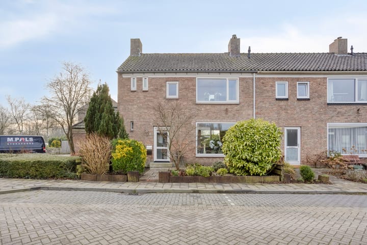 Goudenregenstraat 6 in Purmerend