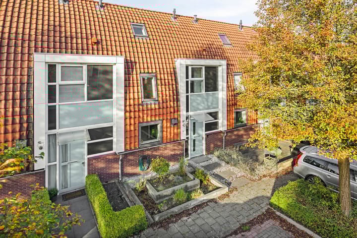 Goudvink 14 dans Olst photo