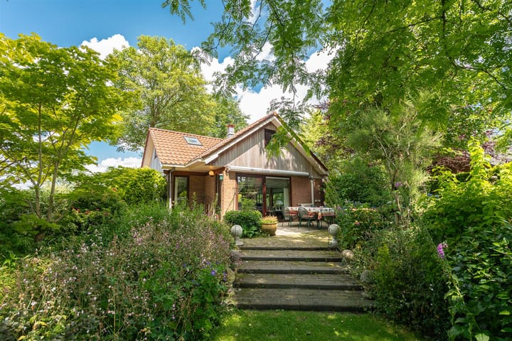 Graaf Floris V weg 32-40 dans Hollandsche Rading photo