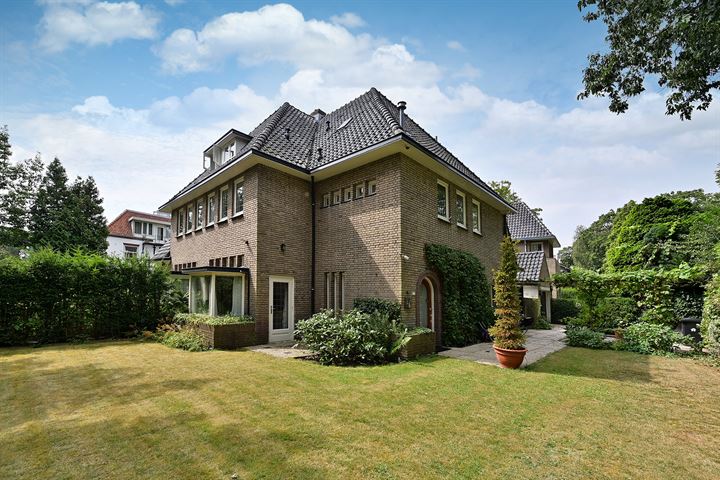 Graaf Florislaan 3 in Hilversum foto