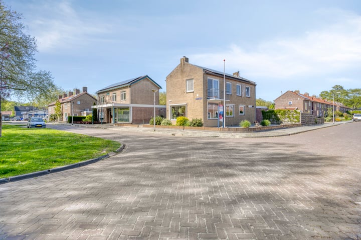 Graaf Florislaan 49 in Creil foto